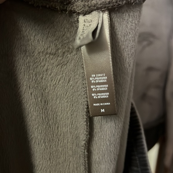 SKIMS set. Very soft and super comfortable. Worn once - Picture 4 of 5